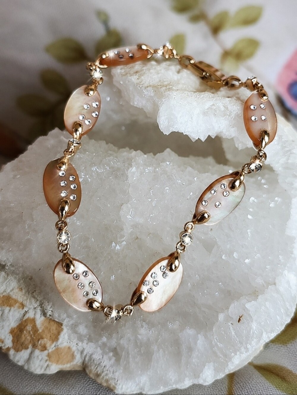 MONET Signed Taupe Iridescent Oval Shell Clear Rhinestone Link Vintage Bracelet